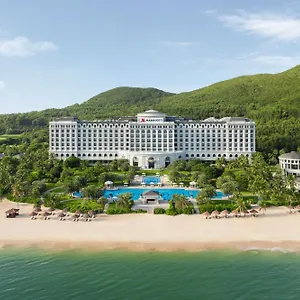 Resort Marriott & Spa, Hon Tre Island